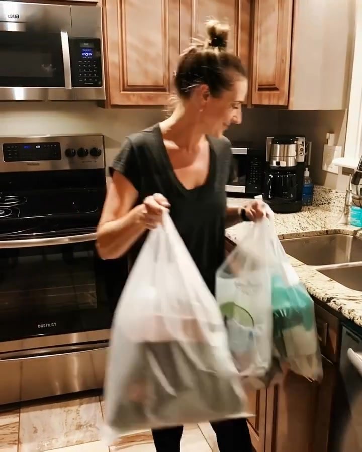 My Roommate Expected Me to Do Everything for Her, Until I Turned the Tables